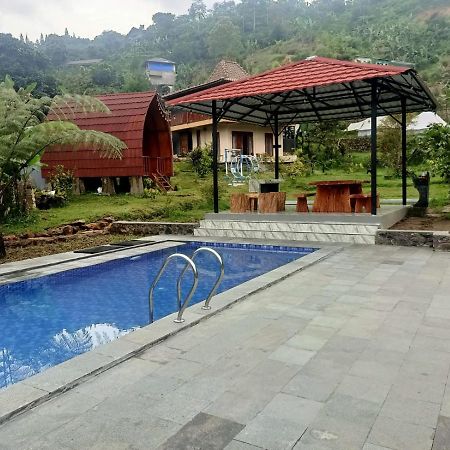 茂物Wooden House Paseban别墅 外观 照片